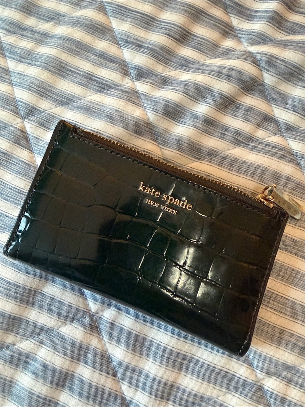 kate spade Black Croc-Embossed Zip Card Wallet - Picture 1 of 3